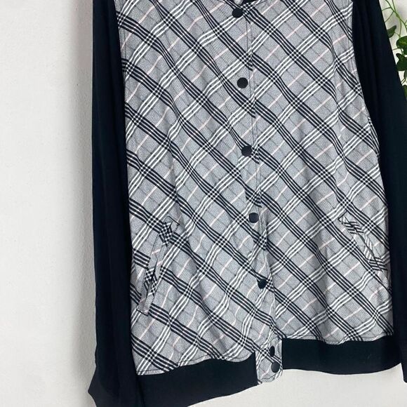 TORRID | Black White & Pink Plaid Twill Bomber Jacket Size 3X NWT D109 - Picture 5 of 7